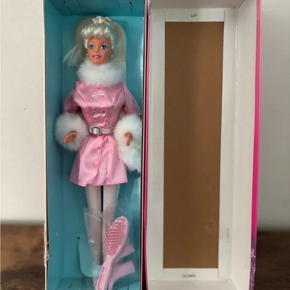 Beautiful Vintage Barbies!! ❤️🩷 - Picture 4 of 7